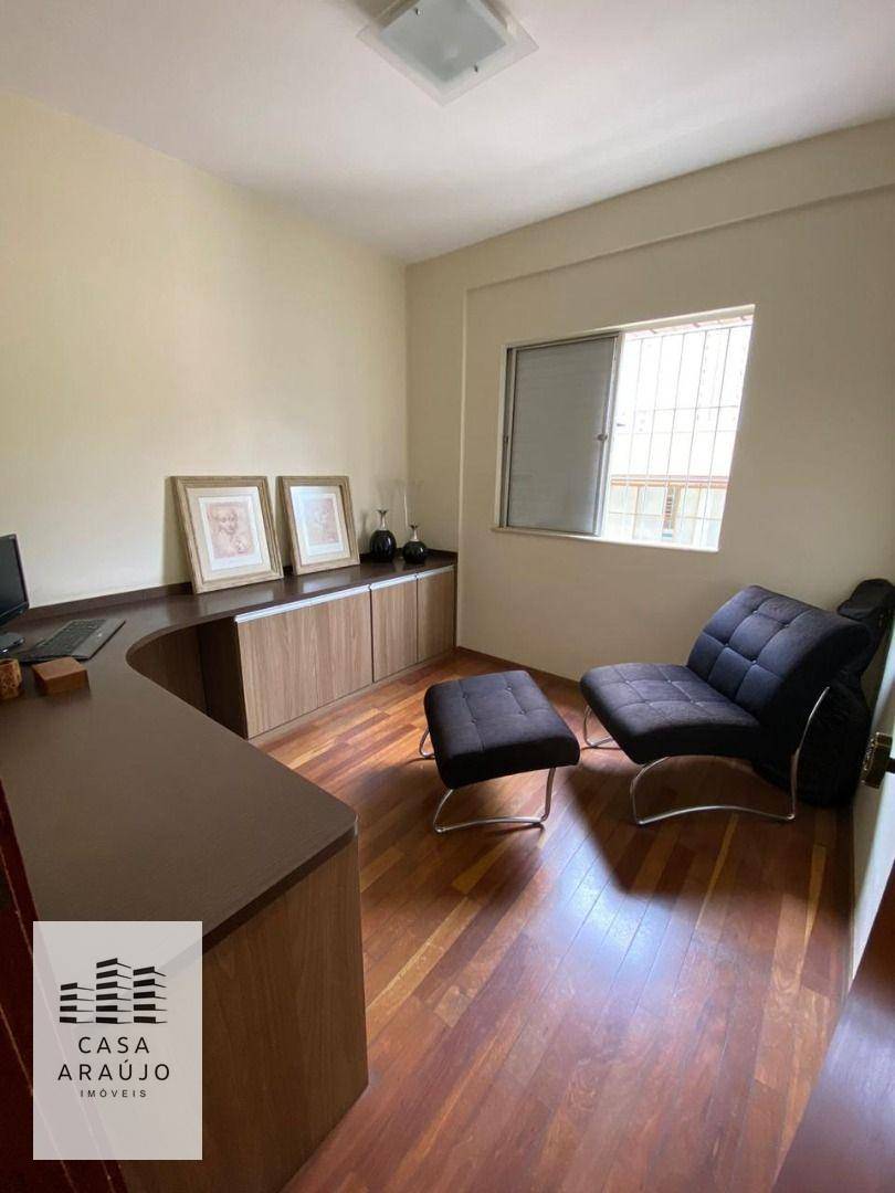 Apartamento à venda com 4 quartos, 140m² - Foto 13