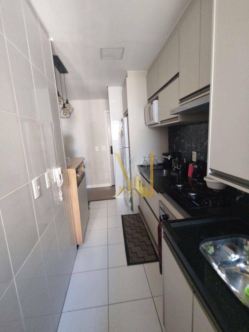 Apartamento à venda com 2 quartos, 68m² - Foto 5