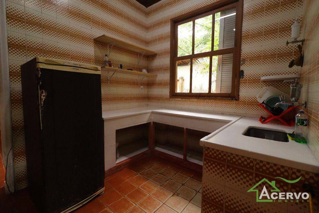 Chácara para alugar com 3 quartos, 204m² - Foto 9