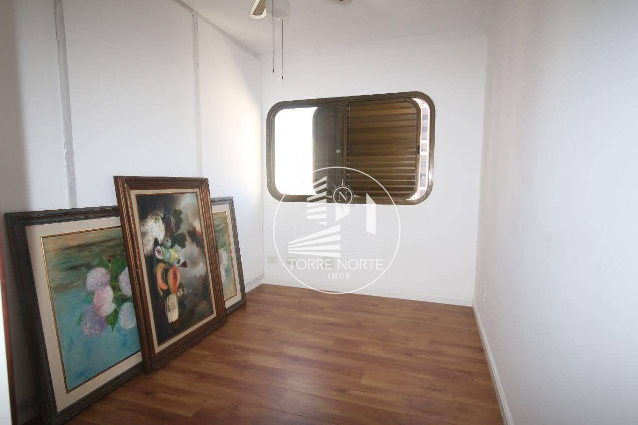 Apartamento à venda com 3 quartos, 115m² - Foto 19