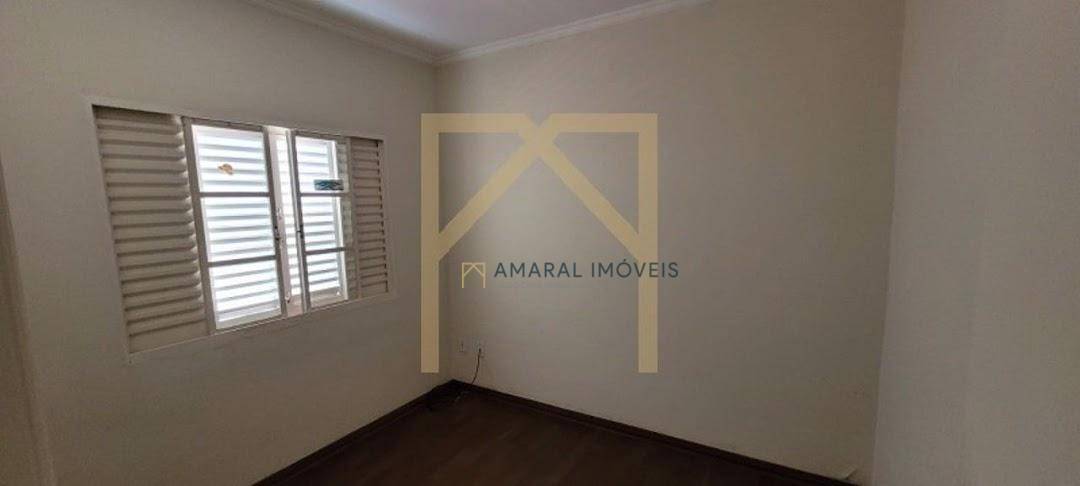 Casa à venda com 5 quartos, 180m² - Foto 16