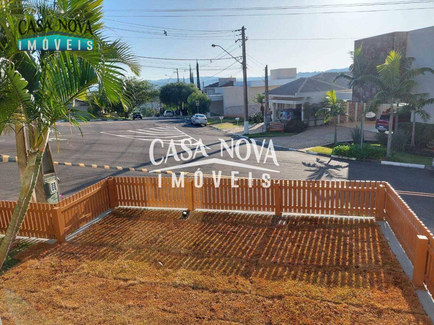 Casa de Condomínio à venda com 3 quartos, 230m² - Foto 3