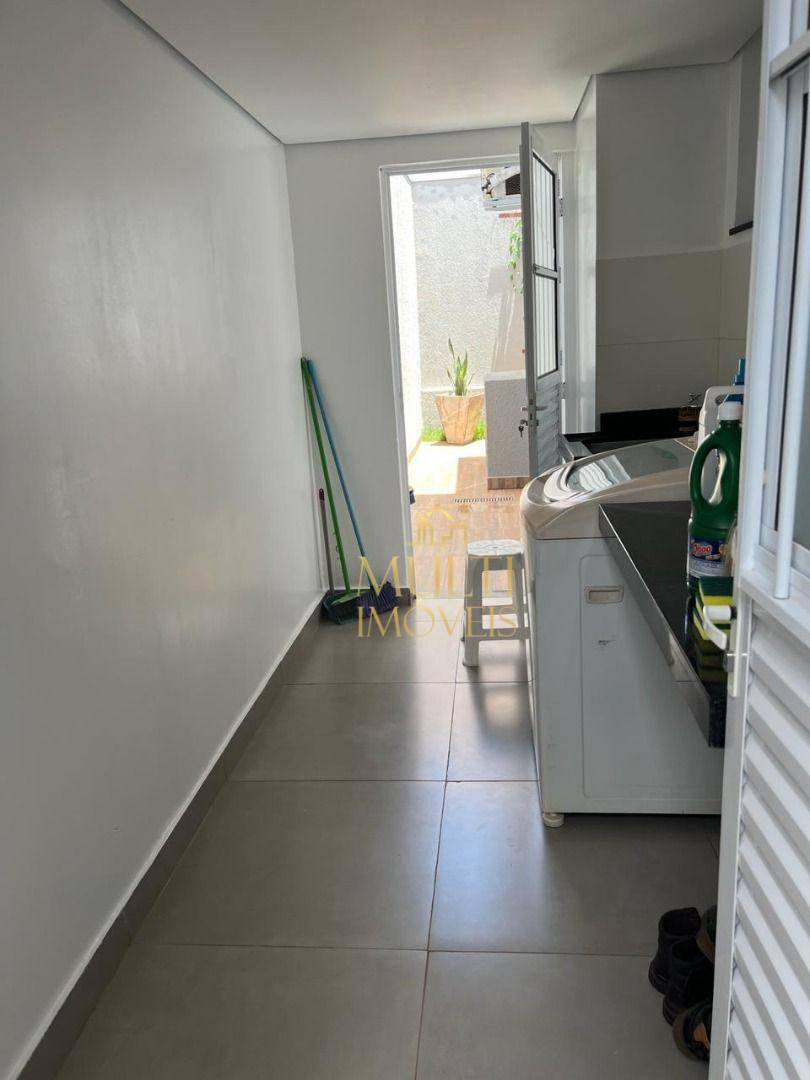 Casa à venda com 3 quartos, 184m² - Foto 10