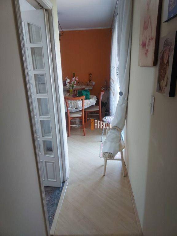 Apartamento à venda com 2 quartos, 57m² - Foto 7