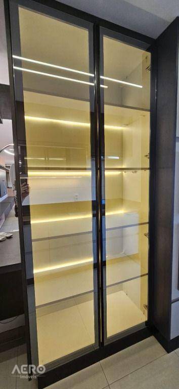 Apartamento à venda com 3 quartos, 134m² - Foto 9