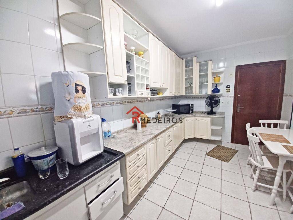 Apartamento à venda com 3 quartos, 128m² - Foto 10