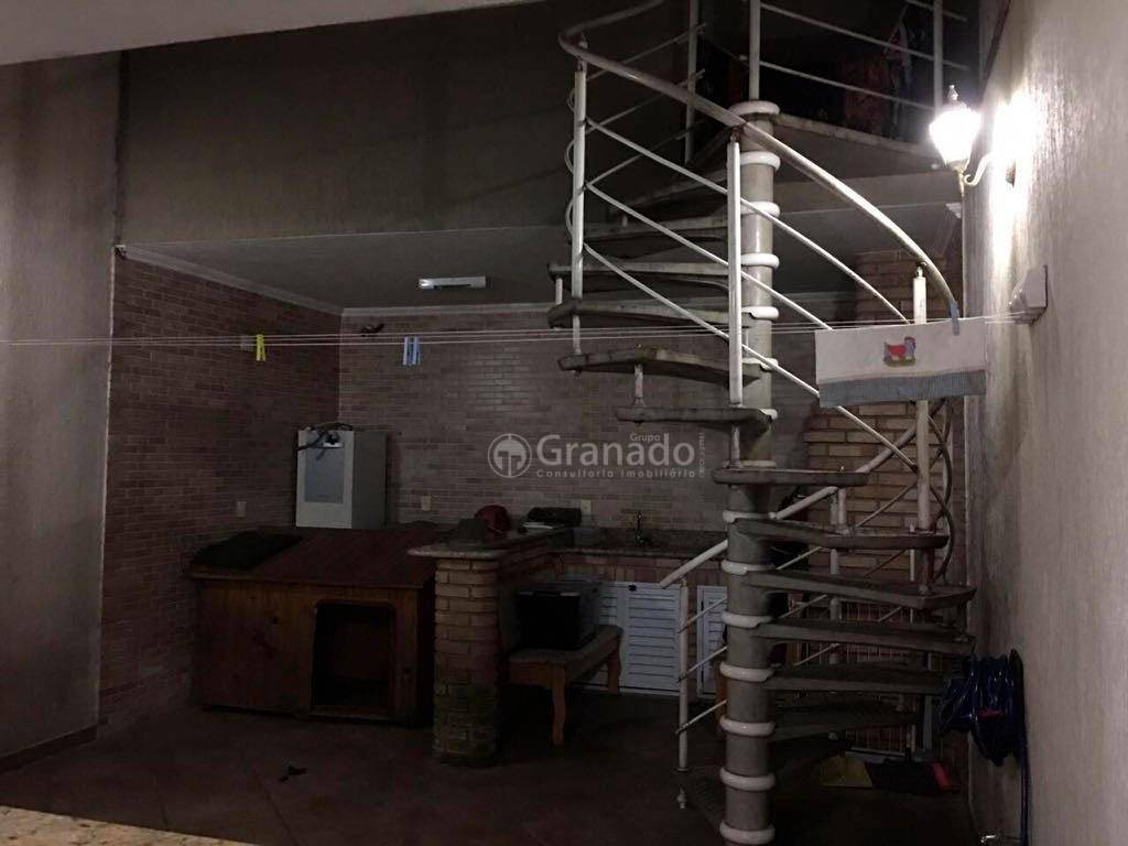 Sobrado à venda com 3 quartos, 330m² - Foto 5