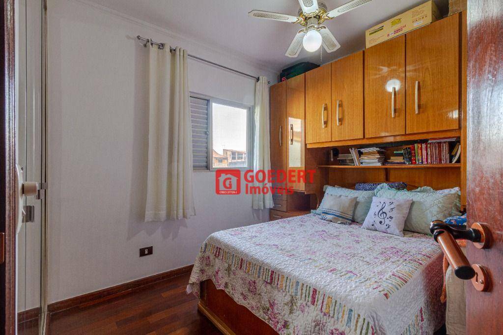 Apartamento à venda com 3 quartos, 95m² - Foto 16