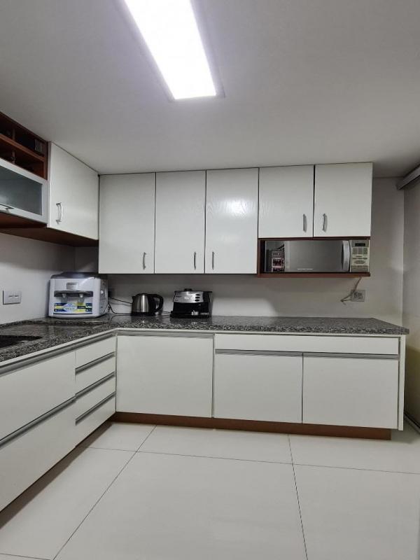 Apartamento à venda com 3 quartos, 84m² - Foto 9