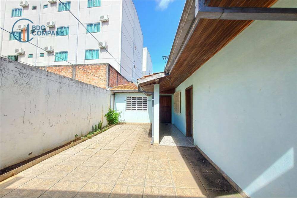 Casa à venda com 3 quartos, 130m² - Foto 25