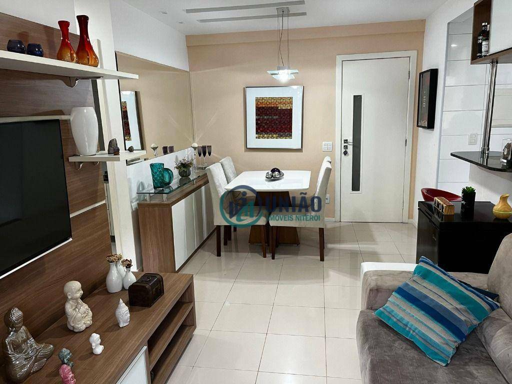 Apartamento à venda com 2 quartos, 61m² - Foto 1