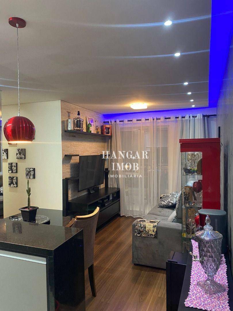 Apartamento à venda com 3 quartos, 73m² - Foto 2