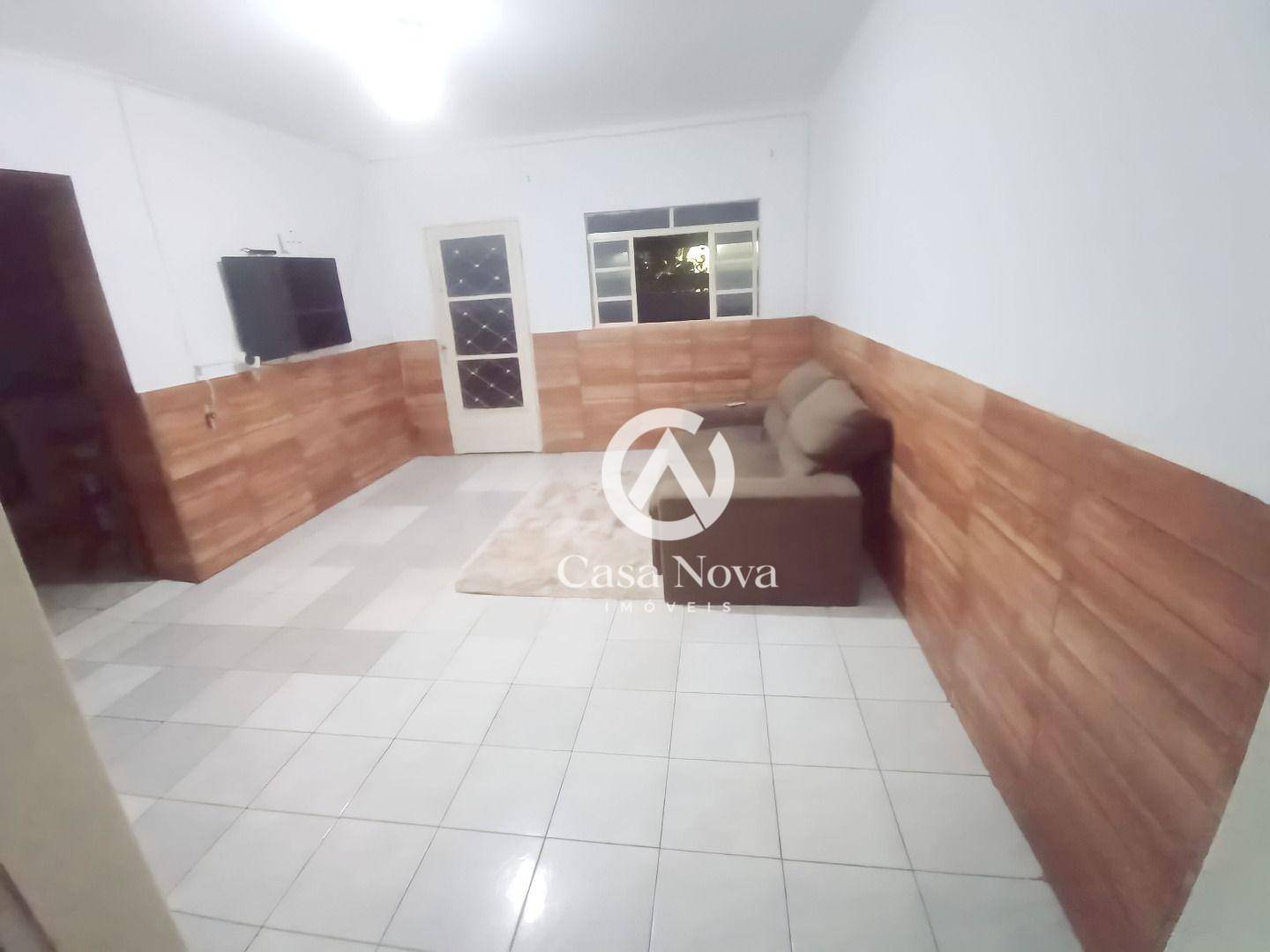 Casa à venda com 2 quartos, 110m² - Foto 2