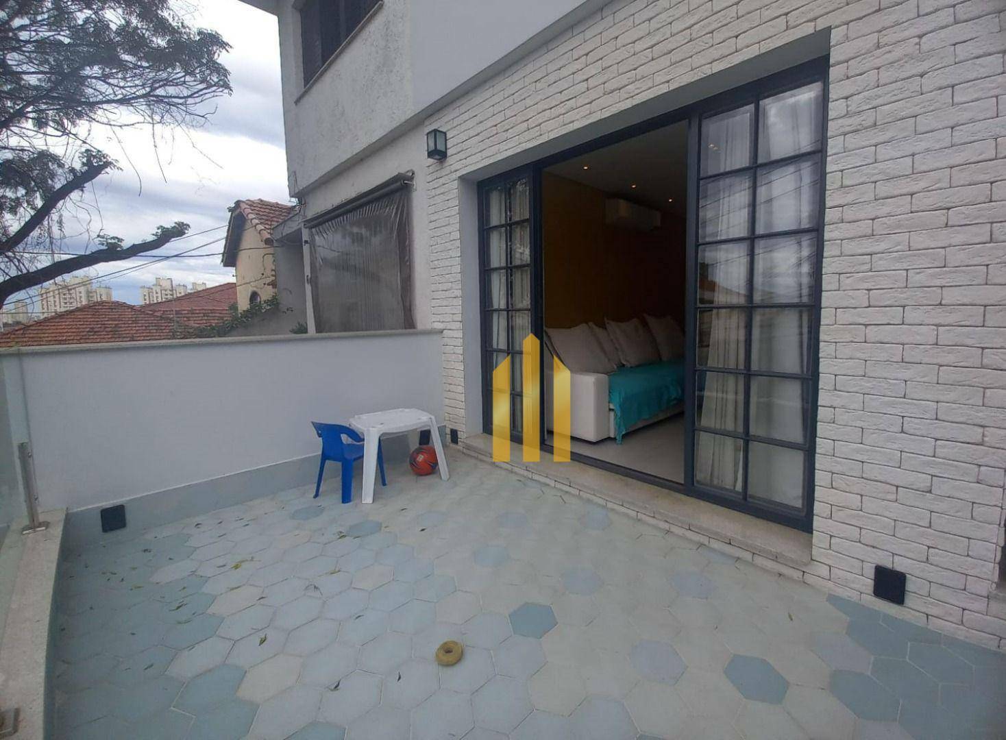 Sobrado à venda com 3 quartos, 175m² - Foto 2