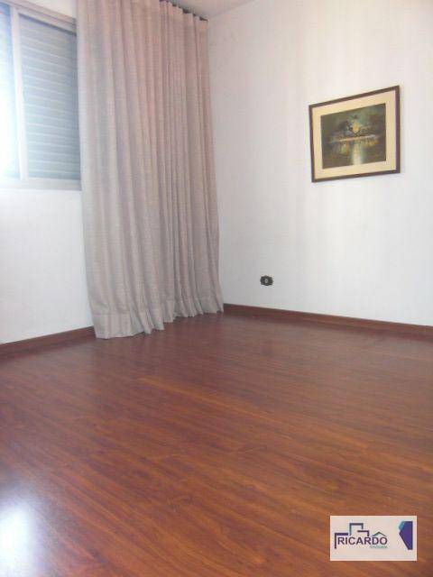 Apartamento à venda com 2 quartos, 80m² - Foto 18