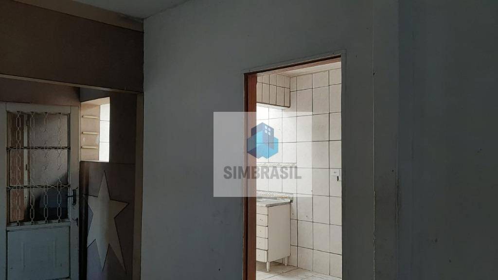 Casa à venda com 2 quartos, 120m² - Foto 8