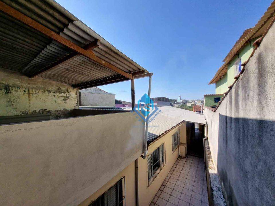 Casa à venda com 3 quartos, 200m² - Foto 17