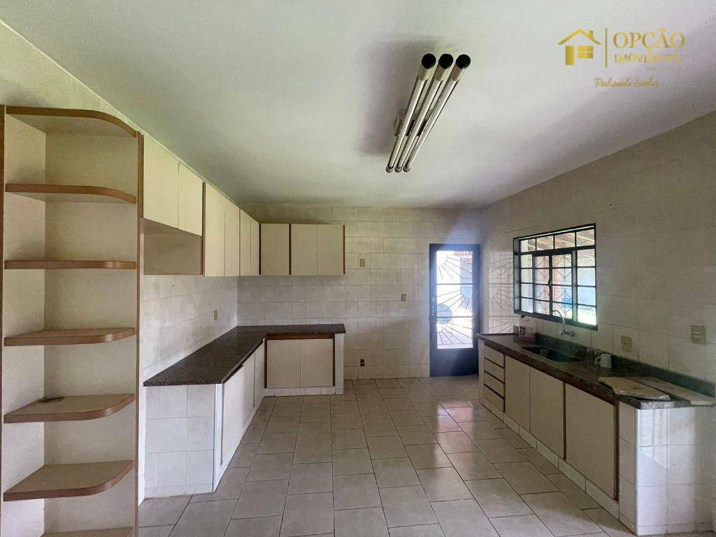 Chácara à venda com 2 quartos, 238m² - Foto 11