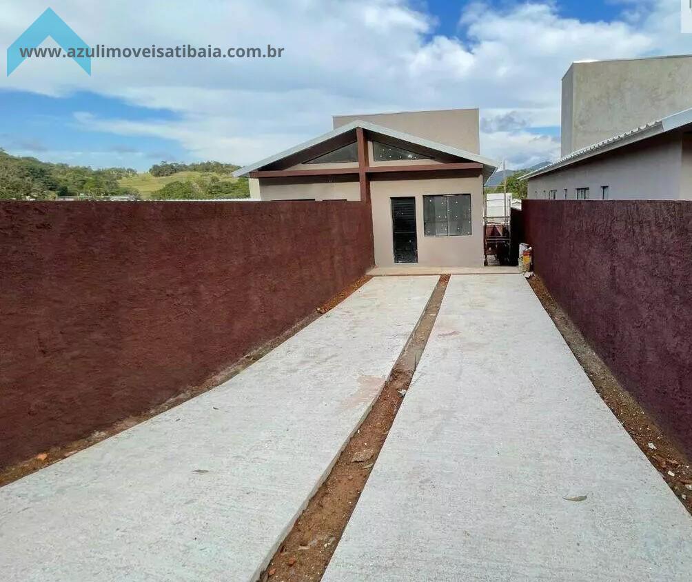 Casa à venda com 3 quartos, 130m² - Foto 1