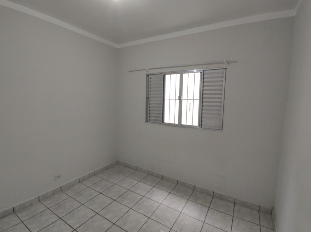 Casa à venda com 2 quartos, 210m² - Foto 8