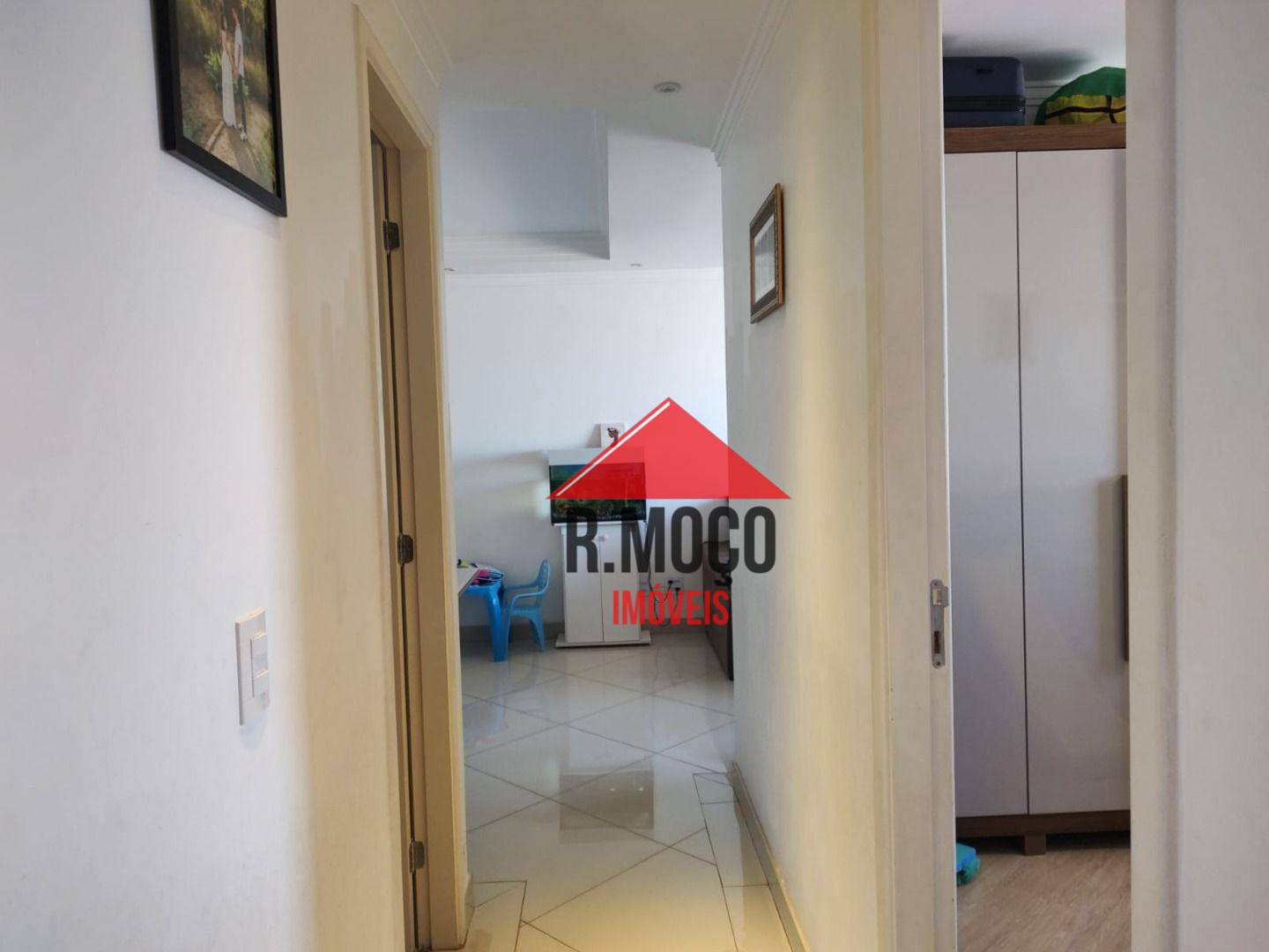 Apartamento à venda com 3 quartos, 64m² - Foto 12