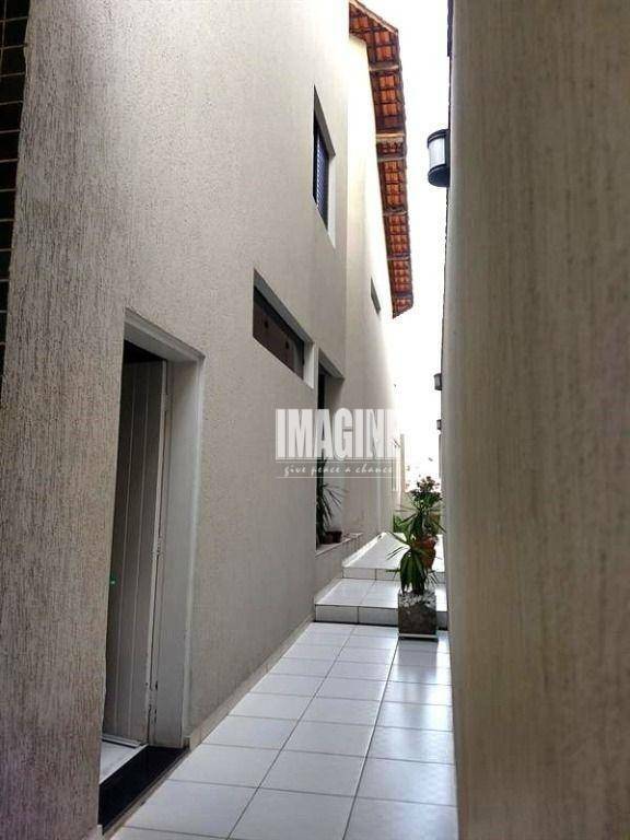 Sobrado à venda com 3 quartos, 250m² - Foto 21