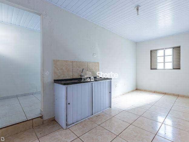 Casa à venda com 5 quartos, 130m² - Foto 9