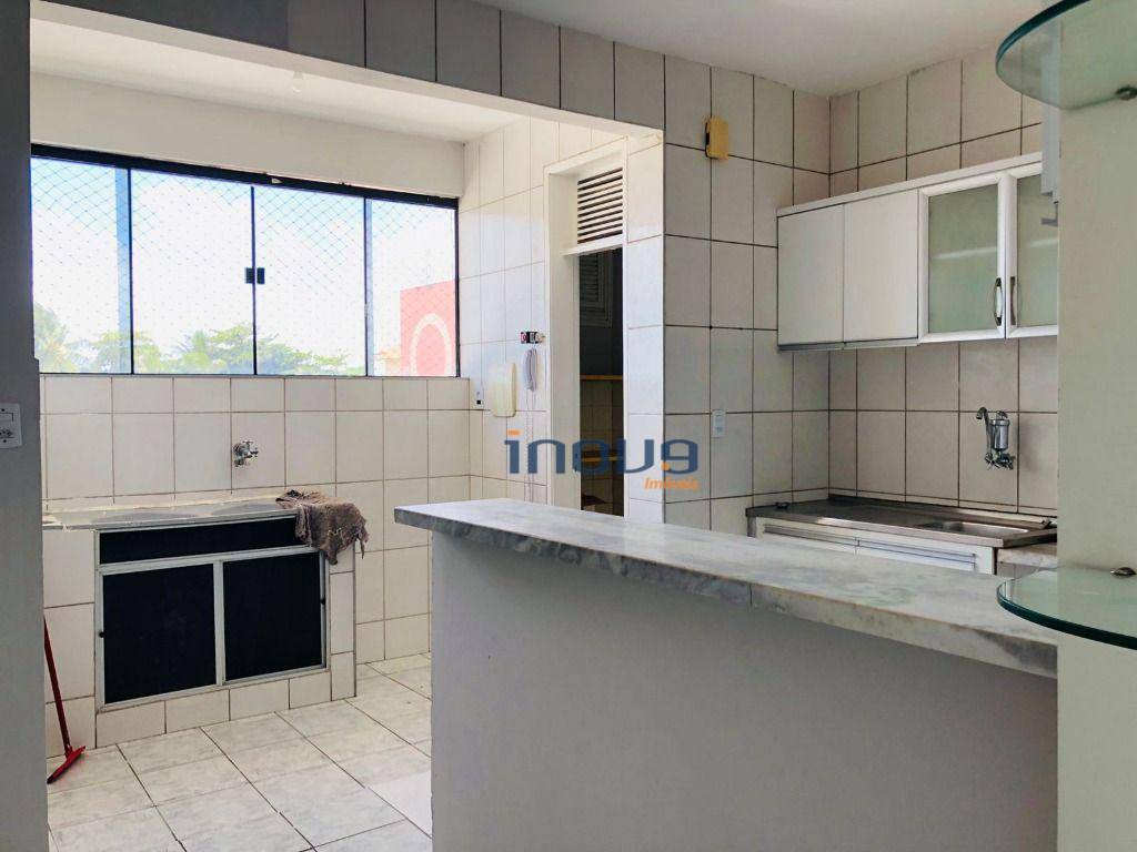 Apartamento à venda com 3 quartos, 107m² - Foto 2