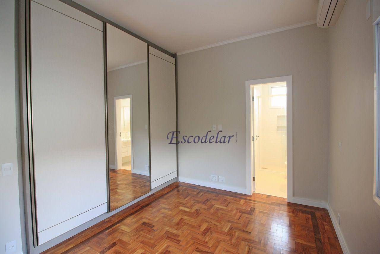 Casa à venda com 4 quartos, 360m² - Foto 32