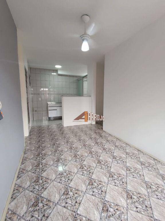 Apartamento à venda com 2 quartos, 41m² - Foto 4