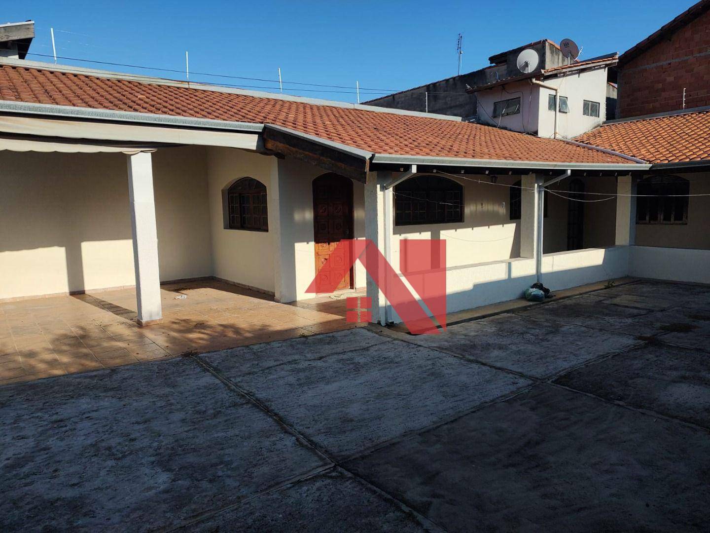 Casa à venda com 2 quartos, 150m² - Foto 1