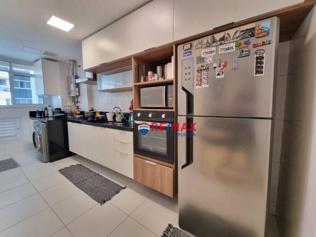 Apartamento à venda com 2 quartos, 85m² - Foto 7