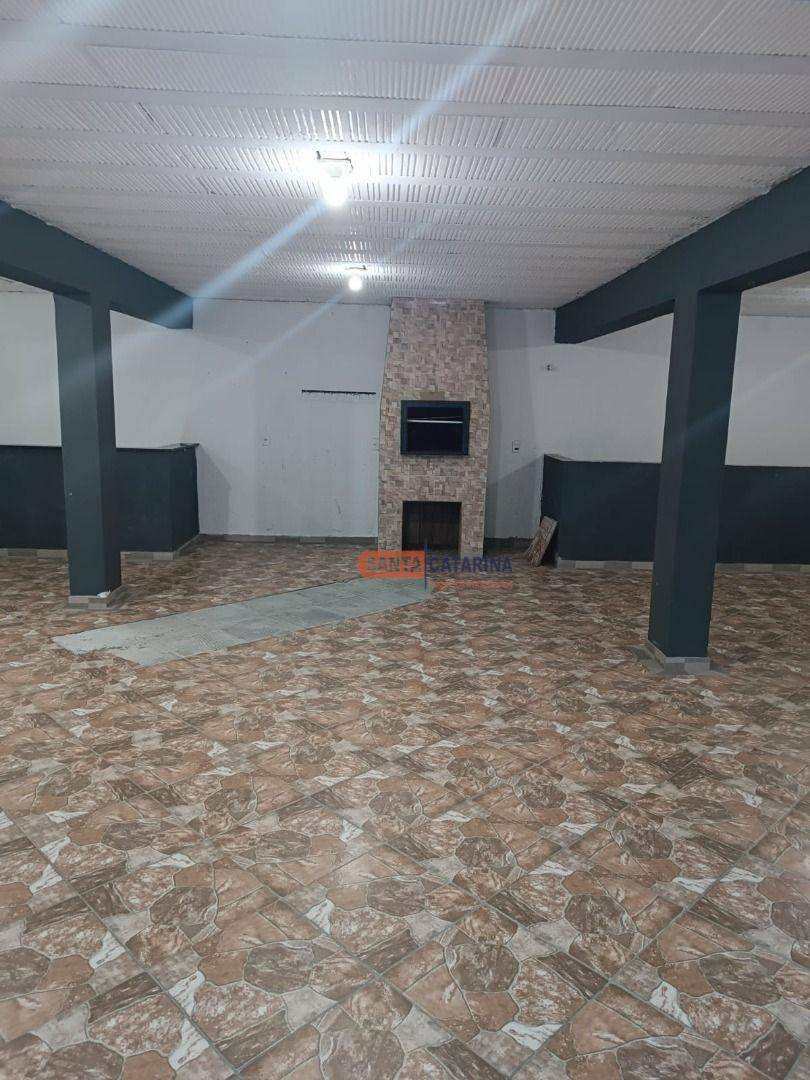 Casa à venda com 2 quartos, 200m² - Foto 20