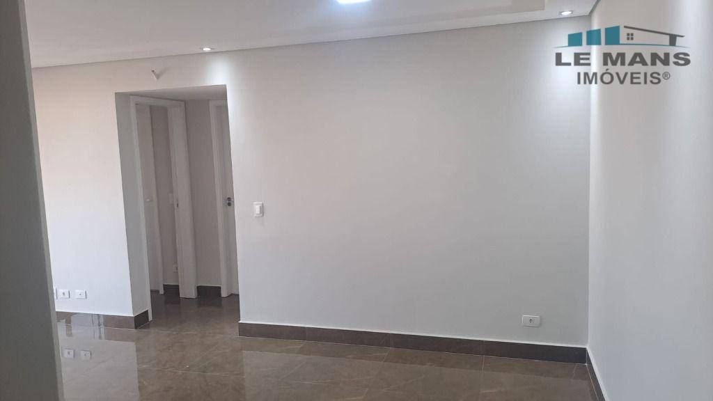 Apartamento à venda com 2 quartos, 65m² - Foto 1