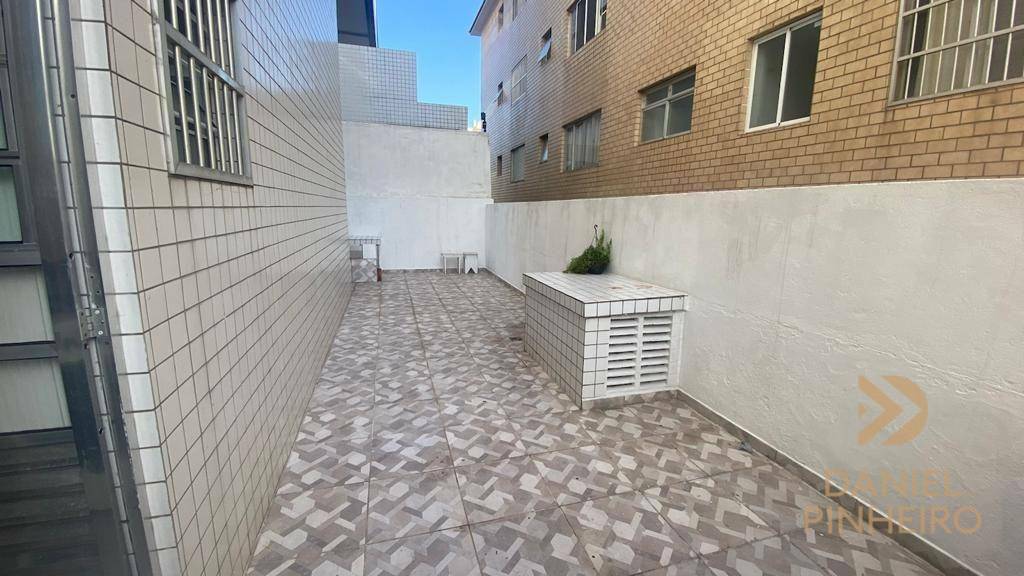 Apartamento à venda com 1 quarto, 60m² - Foto 15