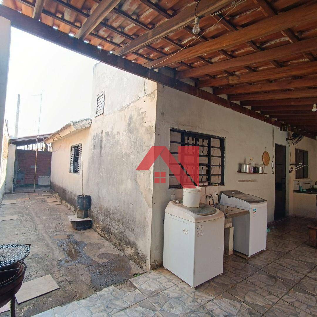 Casa à venda com 2 quartos, 150m² - Foto 8