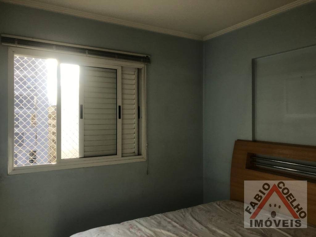 Apartamento à venda com 2 quartos, 67m² - Foto 3