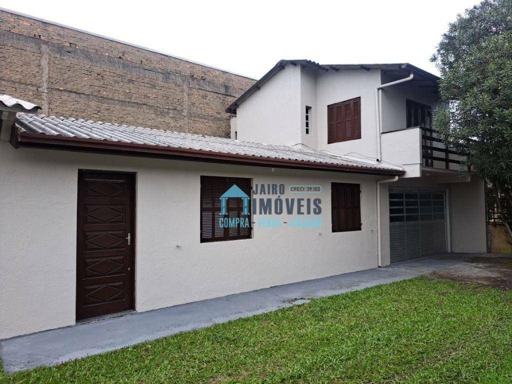 Casa à venda com 3 quartos, 89m² - Foto 1