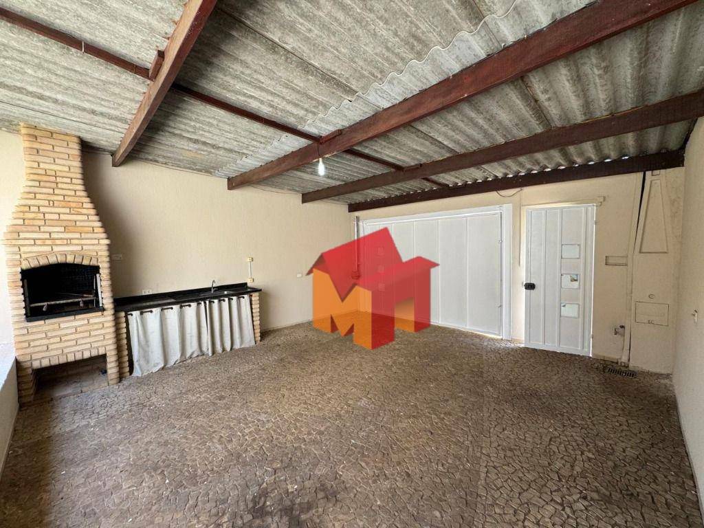 Casa para alugar com 3 quartos, 100m² - Foto 6