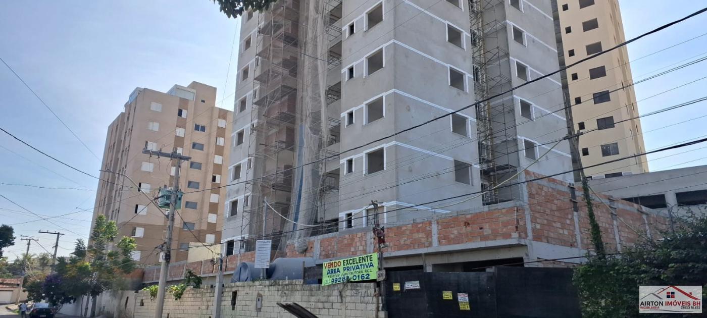 Terreno à venda com 2 quartos, 360m² - Foto 1