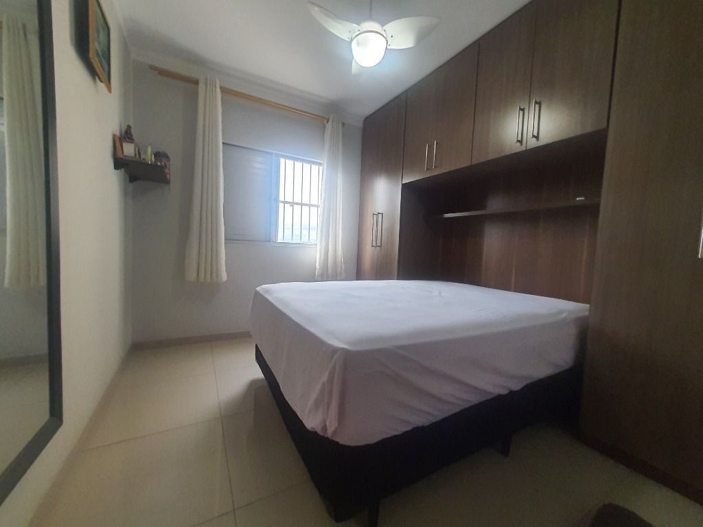 Apartamento à venda com 2 quartos, 64m² - Foto 9