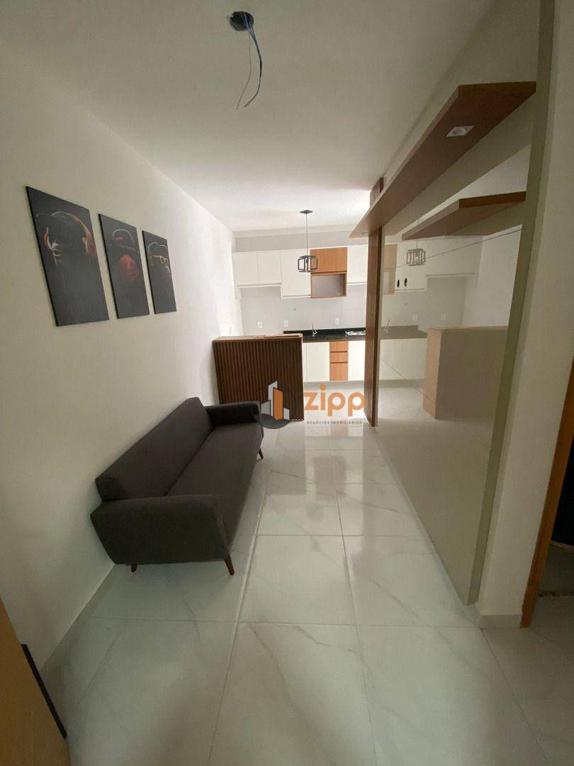 Apartamento à venda com 2 quartos, 37m² - Foto 2