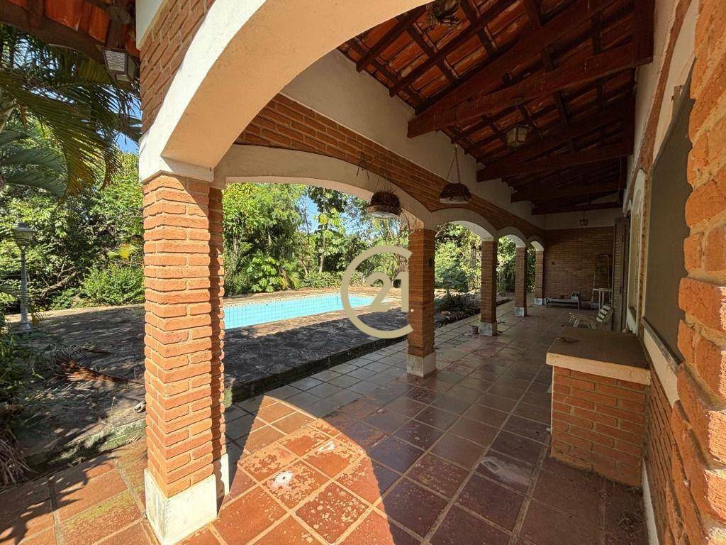 Chácara à venda com 6 quartos, 381m² - Foto 10