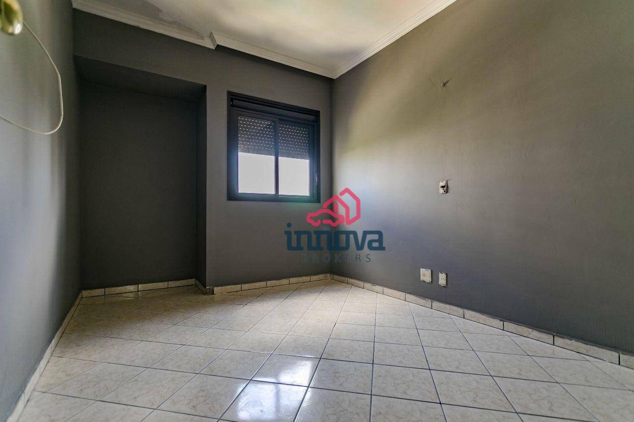 Apartamento à venda com 3 quartos, 97m² - Foto 4