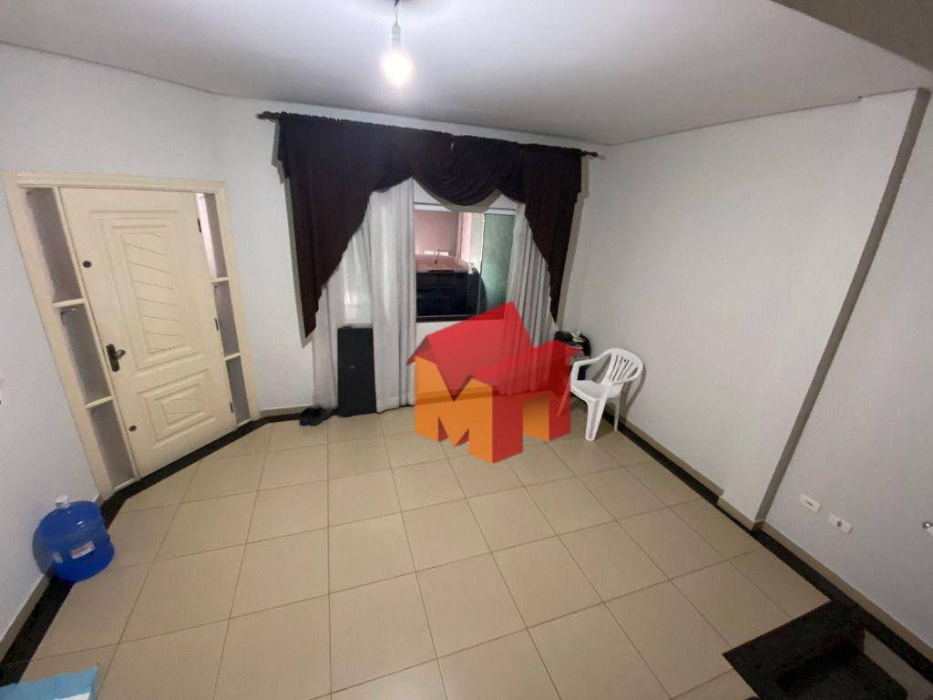 Casa à venda com 3 quartos, 140m² - Foto 2