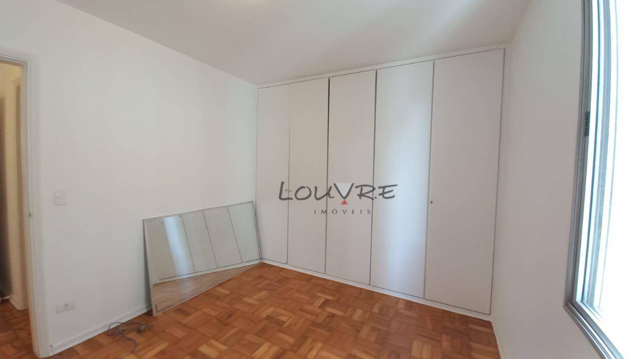 Apartamento para alugar com 3 quartos, 135m² - Foto 14