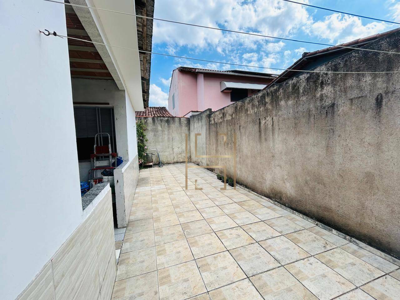 Casa à venda com 3 quartos, 200M2 - Foto 12