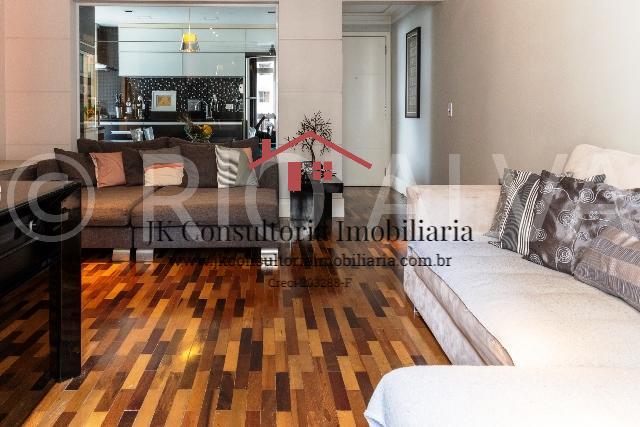 Apartamento à venda com 2 quartos, 83m² - Foto 2