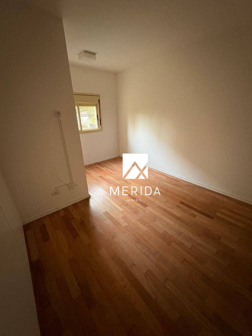 Apartamento para alugar com 3 quartos, 125m² - Foto 23