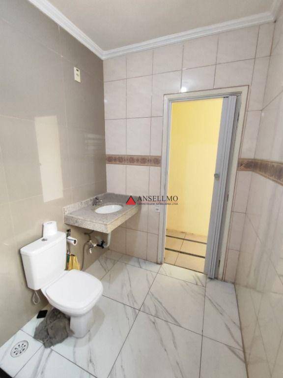 Casa à venda e aluguel com 3 quartos, 209m² - Foto 17
